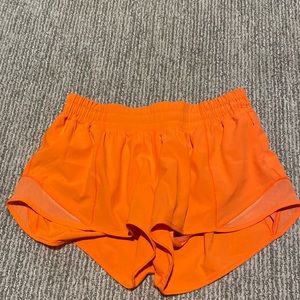 hotty hot lululemon shorts size 6